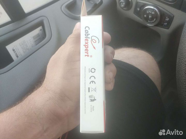 Преобразователь цифрового hdmi сигнала в VGA видео