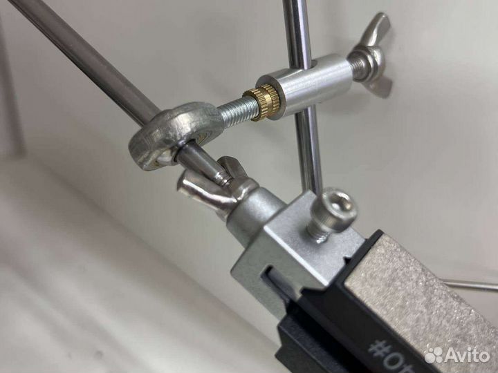 Точилка для ножей с поворотным механизмом