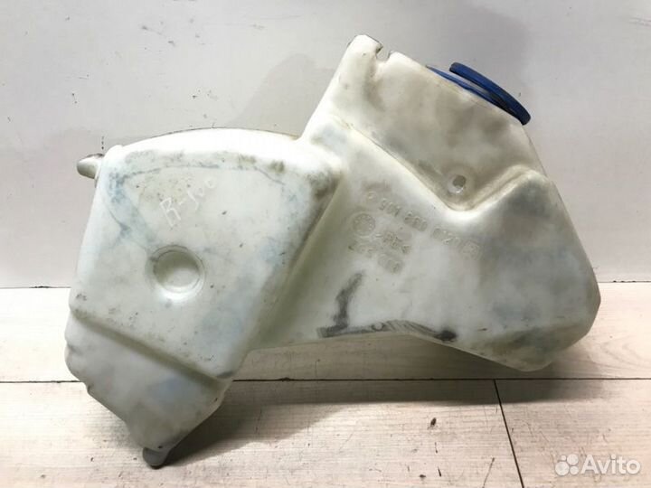 Бачок омывателя Mercedes Sprinter W909 646 2016