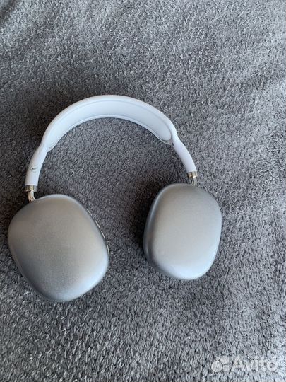 Беспроводные наушники apple