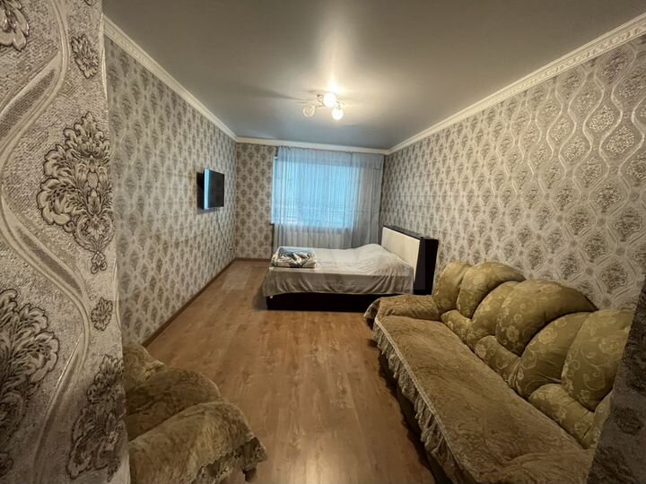 2-к. квартира, 66 м², 2/10 эт.