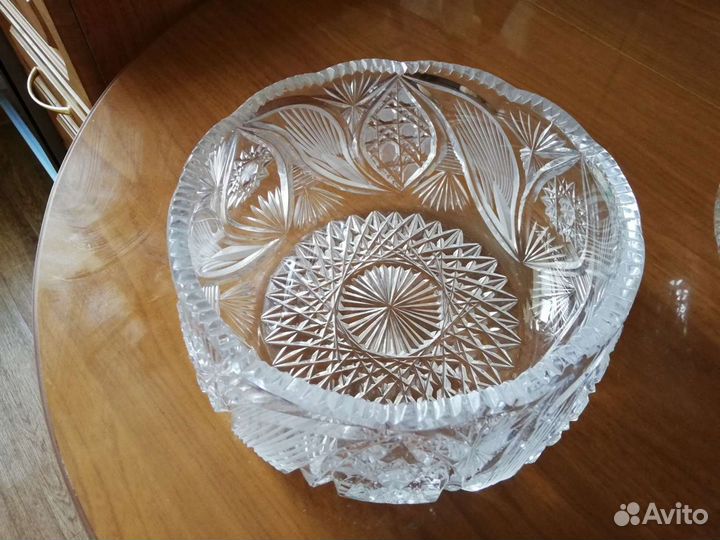 Хрустальная конфетница или салатник