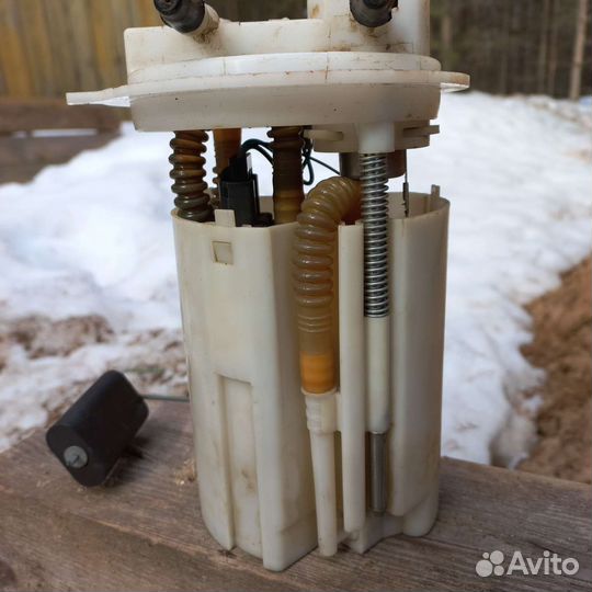 Бензонасос priora