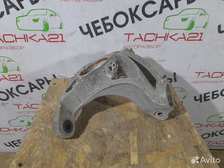 Кулак поворотный передний левый VAG 5Q0407257C