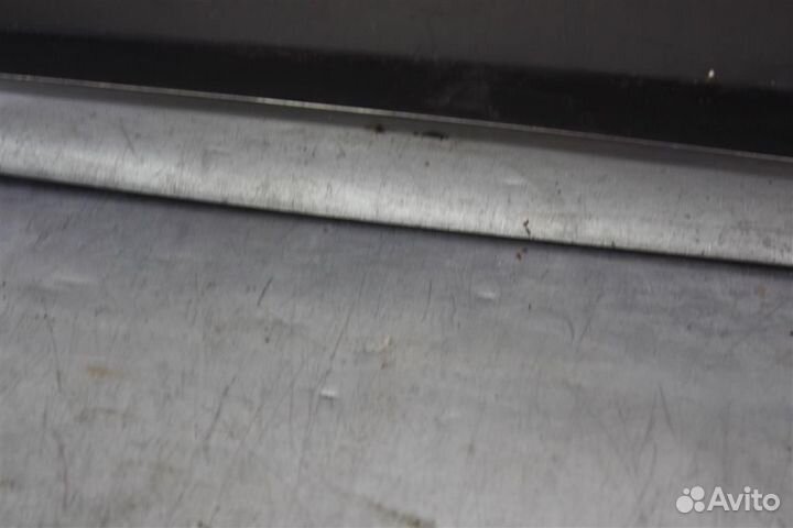 Молдинг двери передней правой Nissan murano Z52