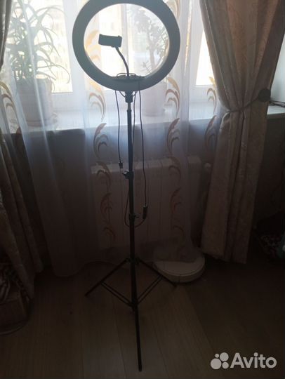 Кольцевая лампа