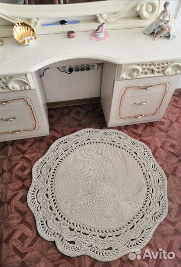 Ковёр новый, ручная работа, вязаный