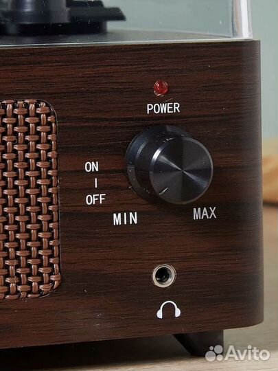 Проигрыватель виниловых пластинок с колонками ZDK