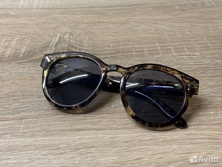 Солнцезащитные очки