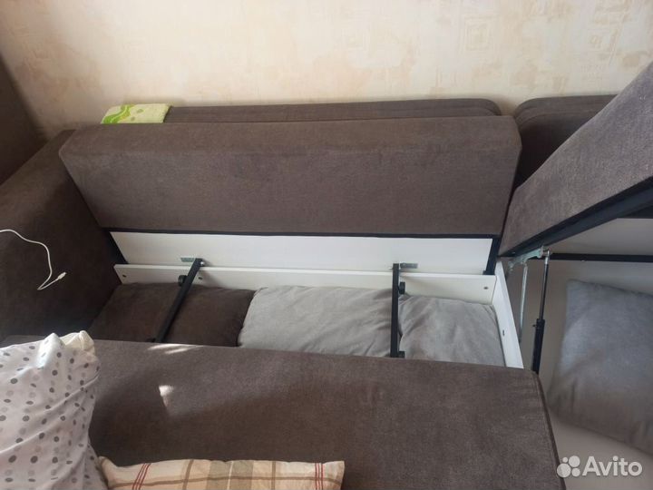 Большой угловой диван раскладной бу