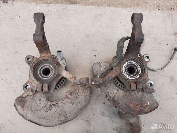 Поворотный кулак ступица Volkswagen passat b3