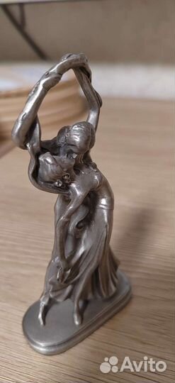 Статуэтка