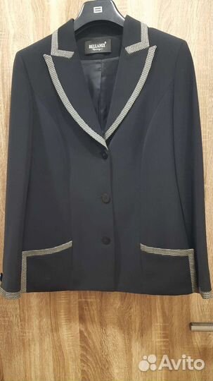 Костюм женский