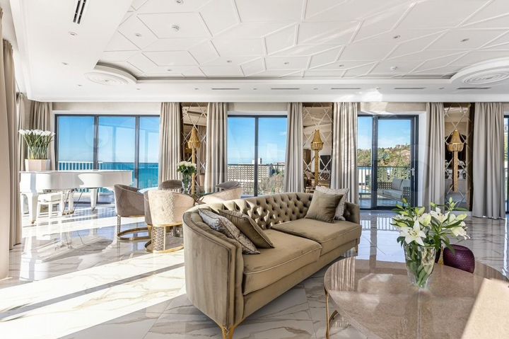 4-к. апартаменты, 200 м², 24/26 эт.