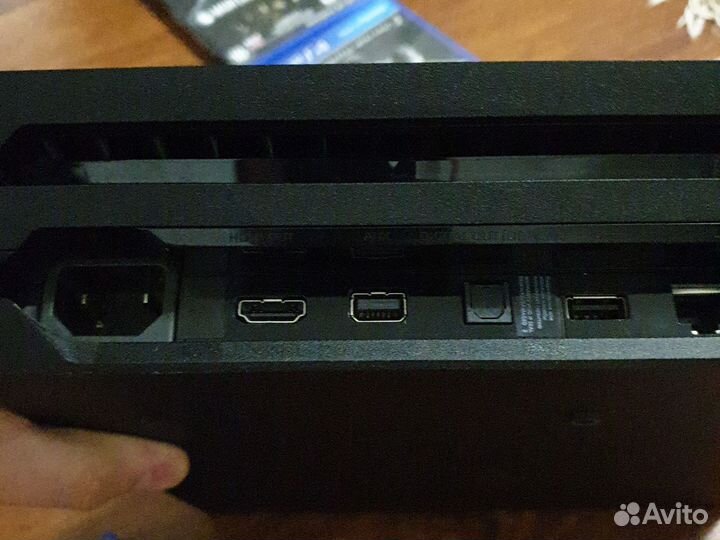Sony playstation 4 PS4 pro 1tb с играми