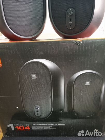 Студийные мониторы JBL 104 Professional