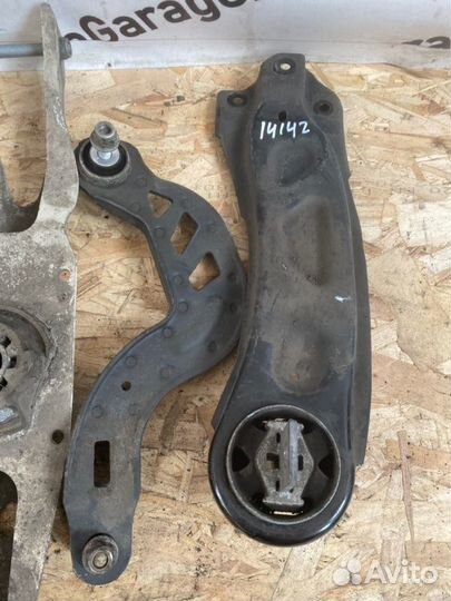 Рычаг задний левый Mercedes-Benz Cla-Class X117