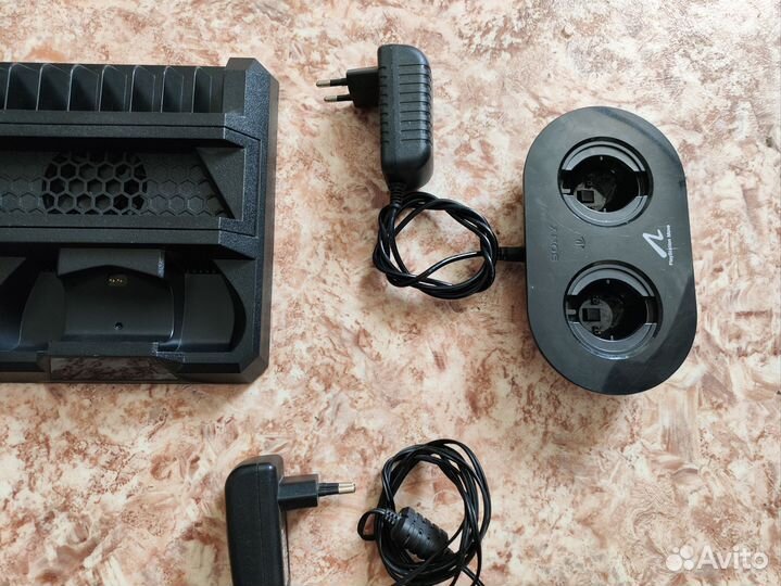 Зарядные Блоки и Кабели Для Sony PlayStation