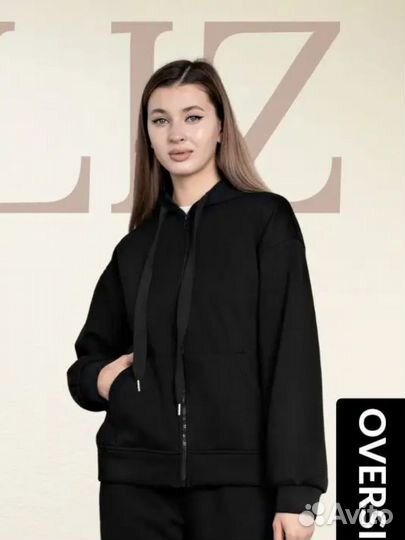 Спортивный костюм женский