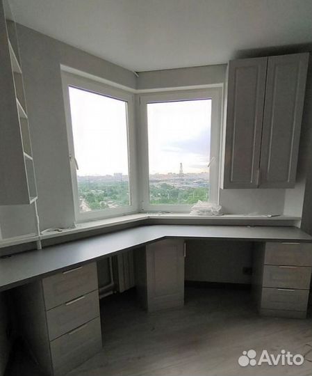 Детская зона у окна