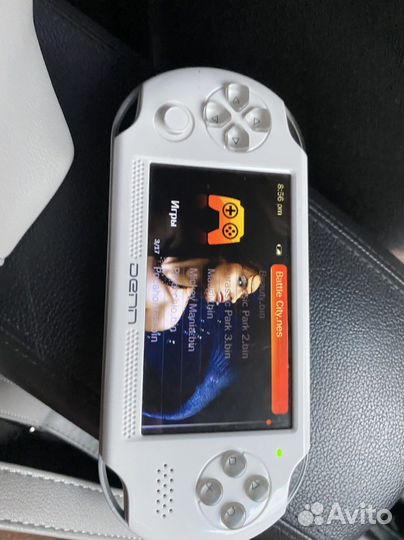 Портативная игровая приставка Denn DPE821W