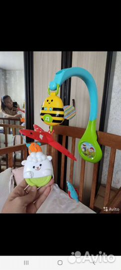 Мобиль на краватку