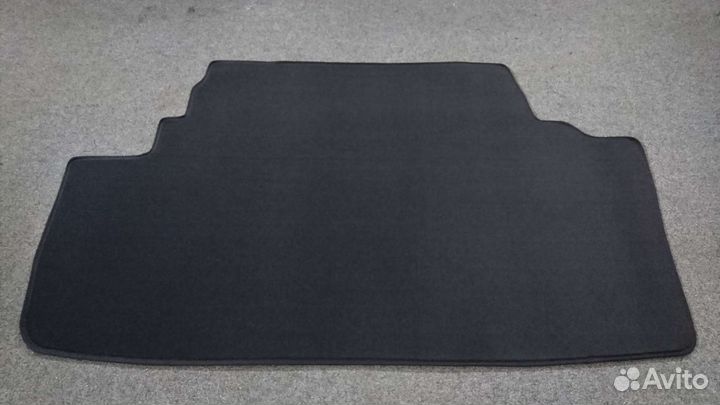 Автоковрик в багажник для Mercedes-Benz W140