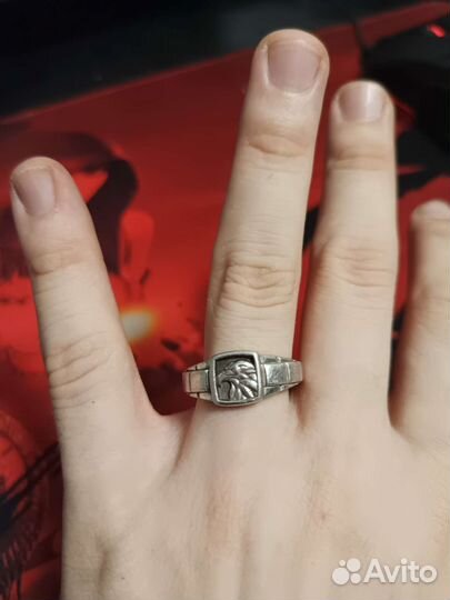 Серебряное кольцо