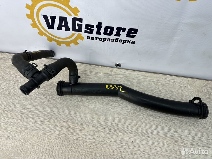 Патрубок системы охлаждения Volkswagen Golf 2009