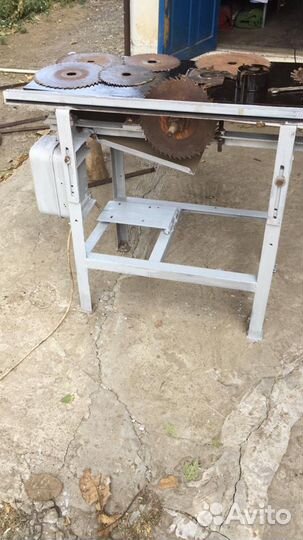 Деревообрабатывающий станок