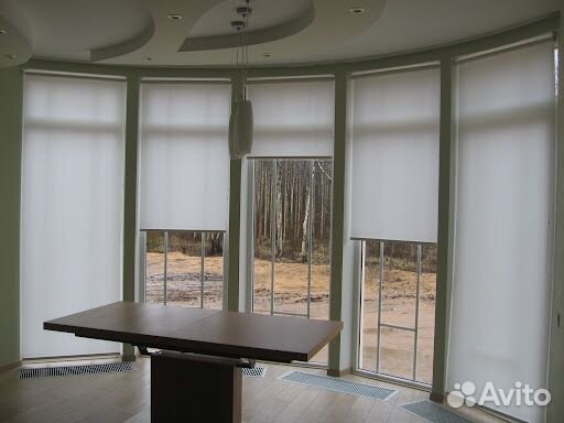 Жалюзи и рулонные шторы в ассортименте