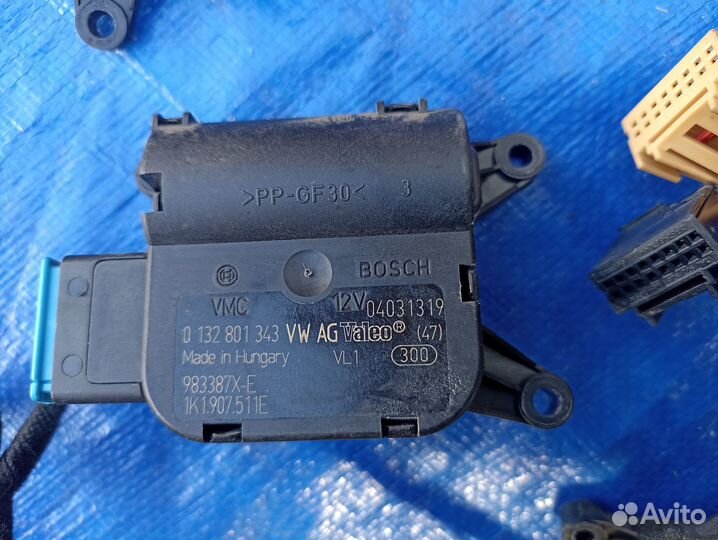 Сервопривод отопителя печки Skoda Octavia A5