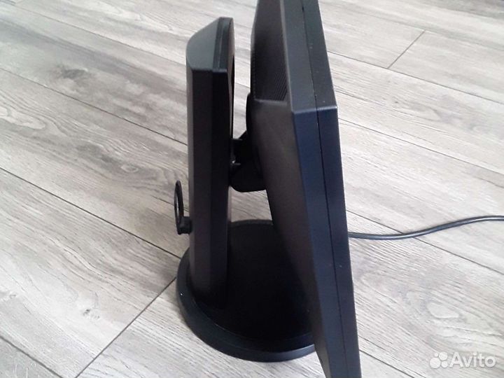 Монитор Samsung