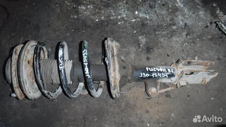 Амортизатор передний правый Hyundai Tucson (JM) 2