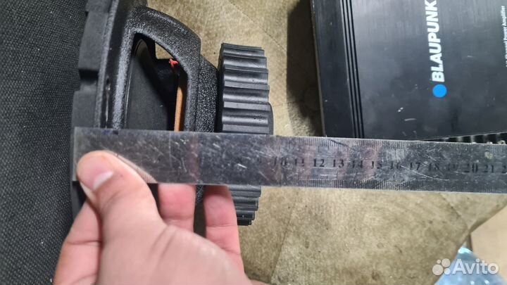 Сабвуфер с усилителем