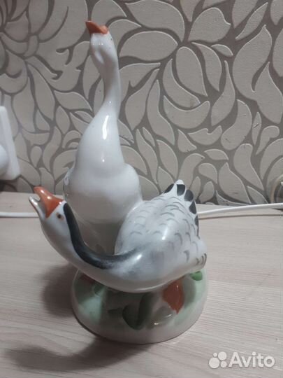 Статуэтка гуси