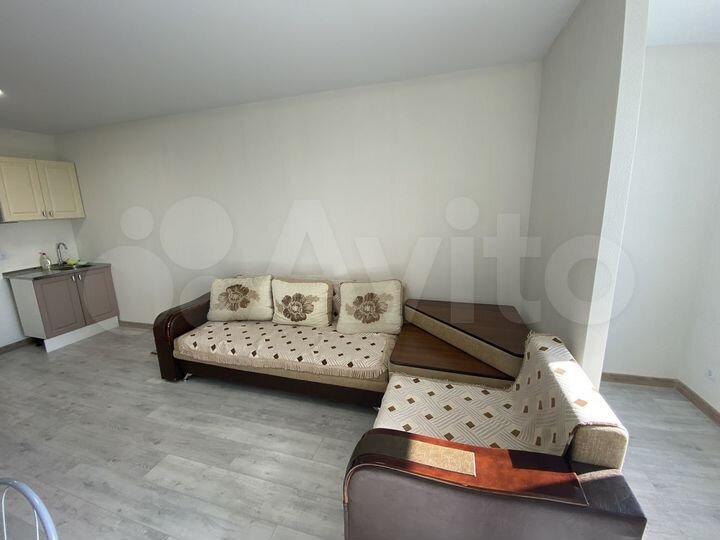 1-к. квартира, 40 м², 8/10 эт.