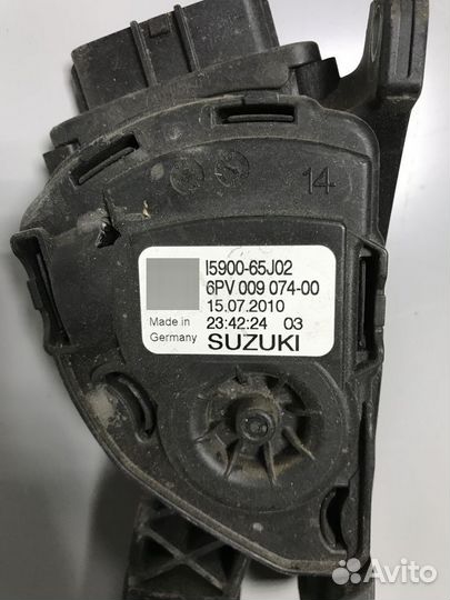 Педаль газа Suzuki Grand Vitara 2005-2015 год