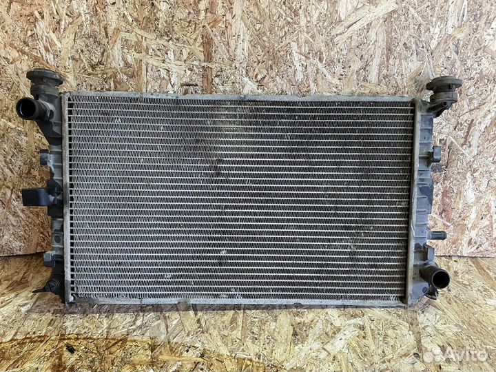 Радиатор охлаждения ford focus 1 основной