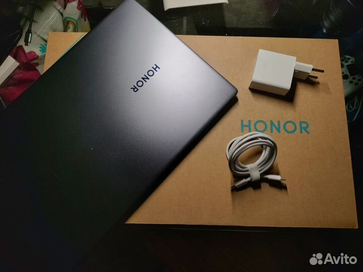 Honor MagicBook 15 w/ Ryzen 7 5700U