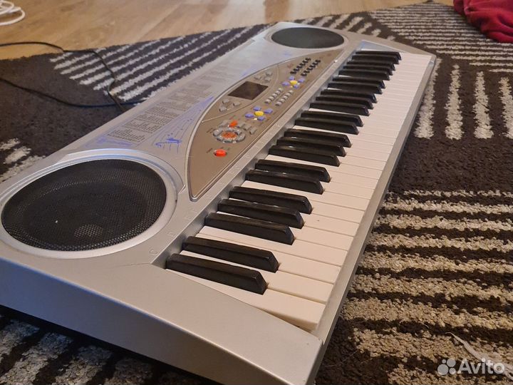 Синтезатор