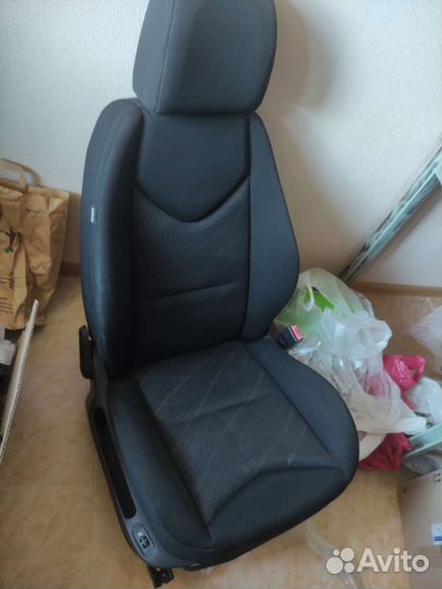 Переднее правое сидение пежо 308