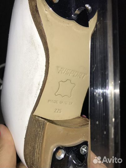 Коньки фигурные профессиональные