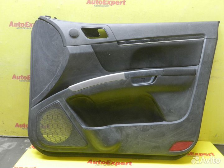 Обшивка двери передней правой Geely Emgrand EC7