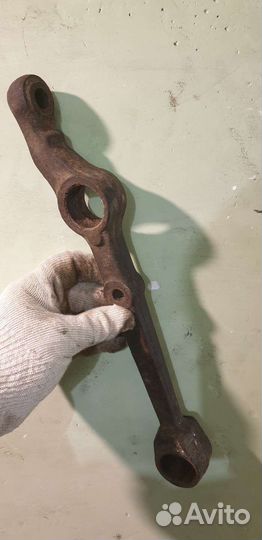 Рычаг передний калина 1