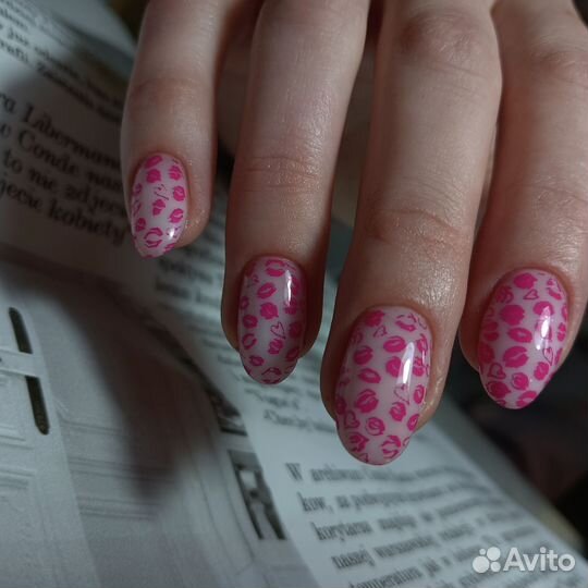 Мастер маникюра и педикюра