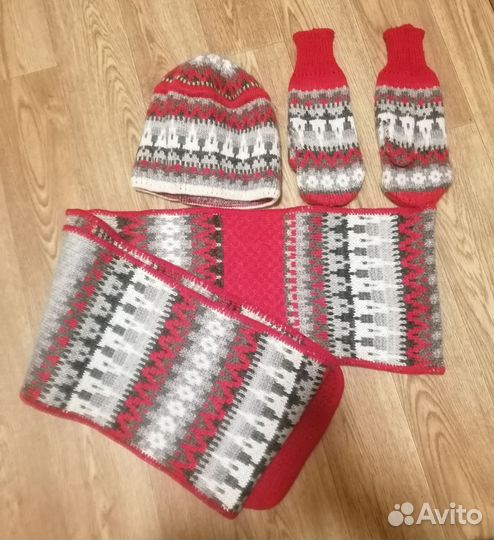 Комплект шапка, шарф, варежки шерсть