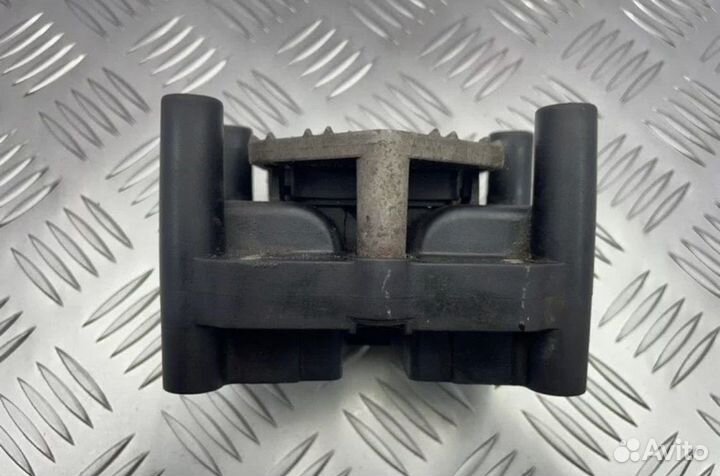 Катушка зажигания Volkswagen Jetta 1K2 1.6