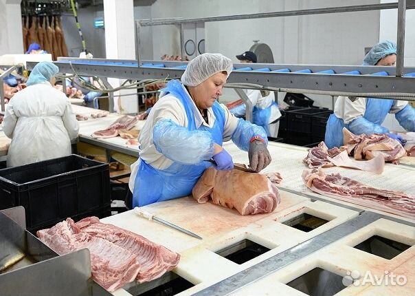 Сотрудник мясокомбината Вахта