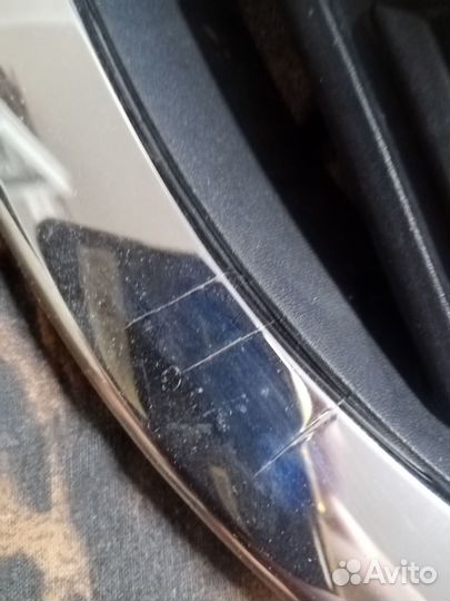 Решетка радиатора оригинал renault arkana